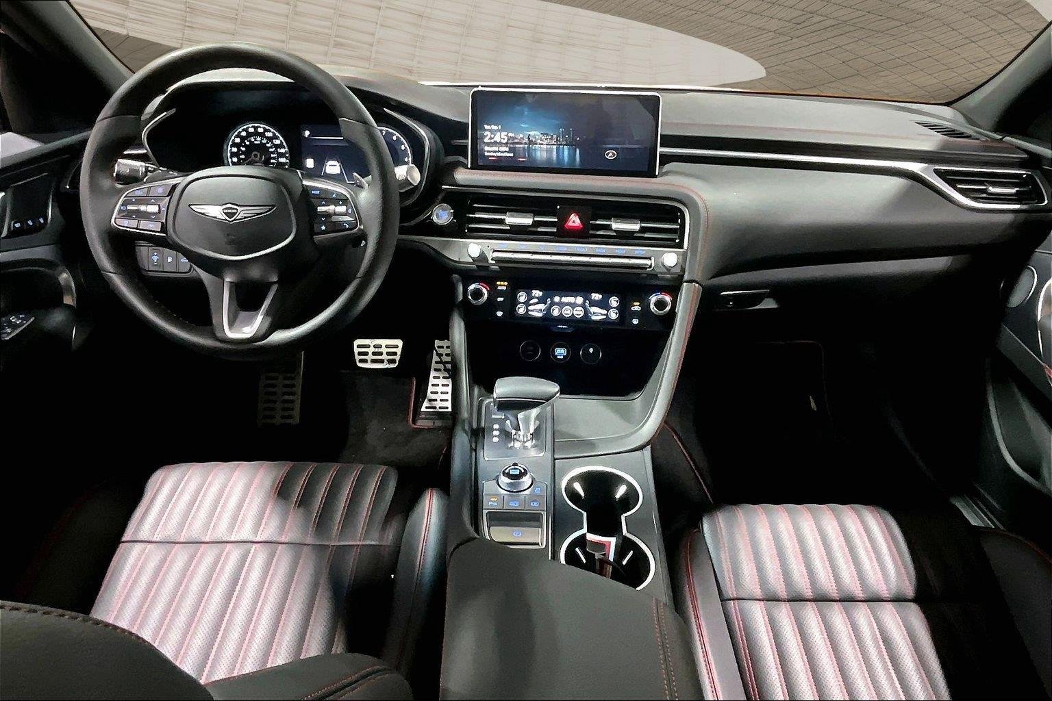 New 2026 Uyuni White Genesis 3.3T SPORT PRESTIGE image 6