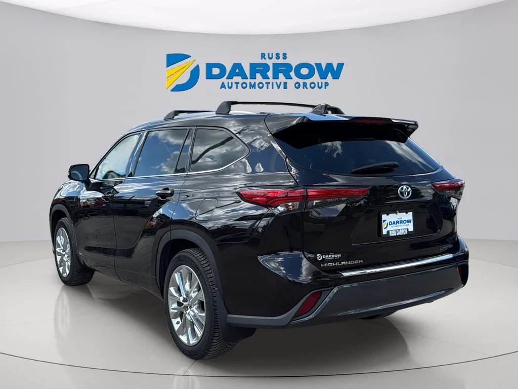 Used 2020 Amber Toyota Limited image 3