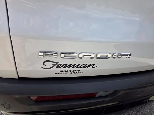 Used 2024 White GMC AT4 image 13
