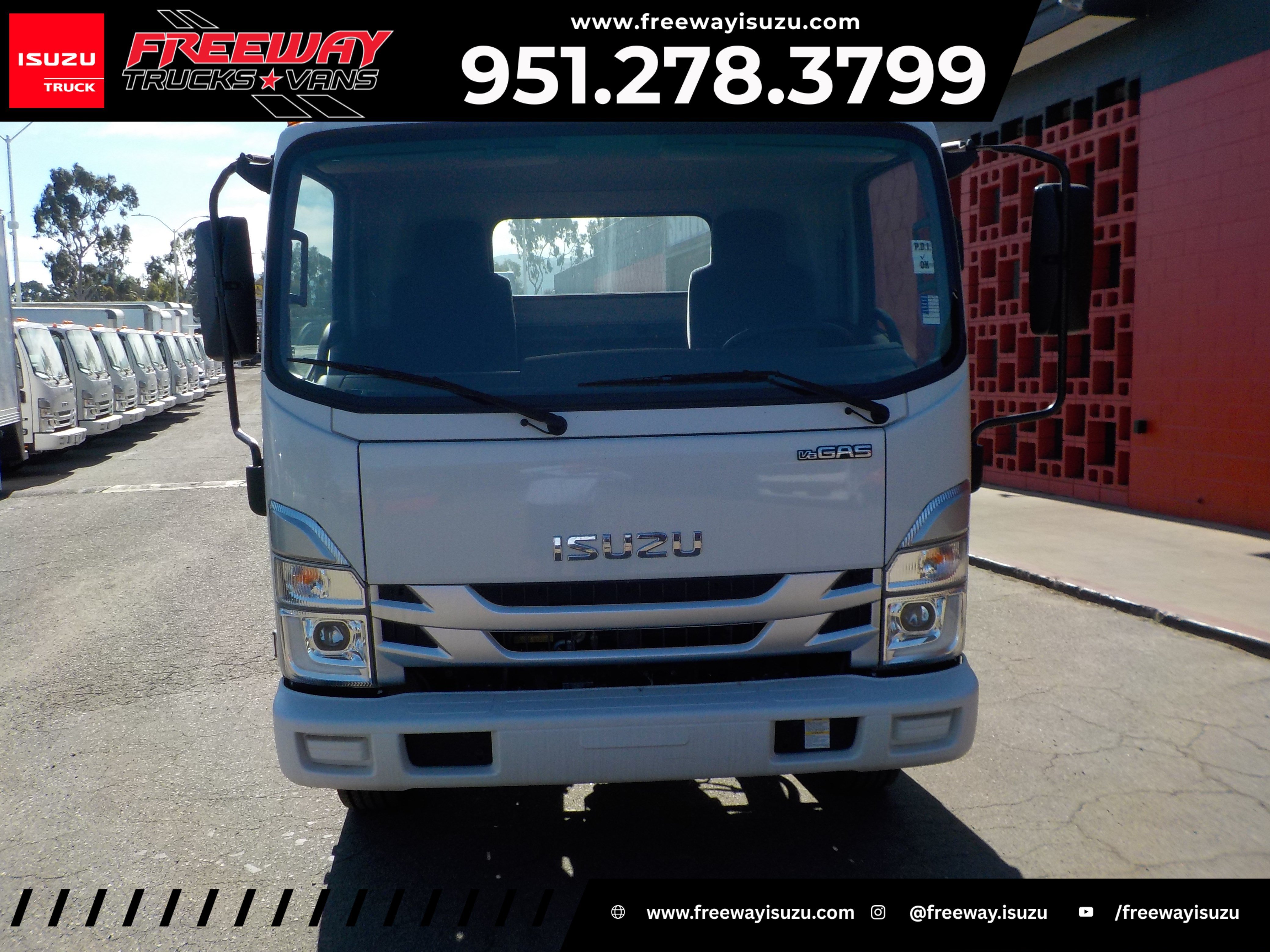 New 2024 White ISUZU  image 2