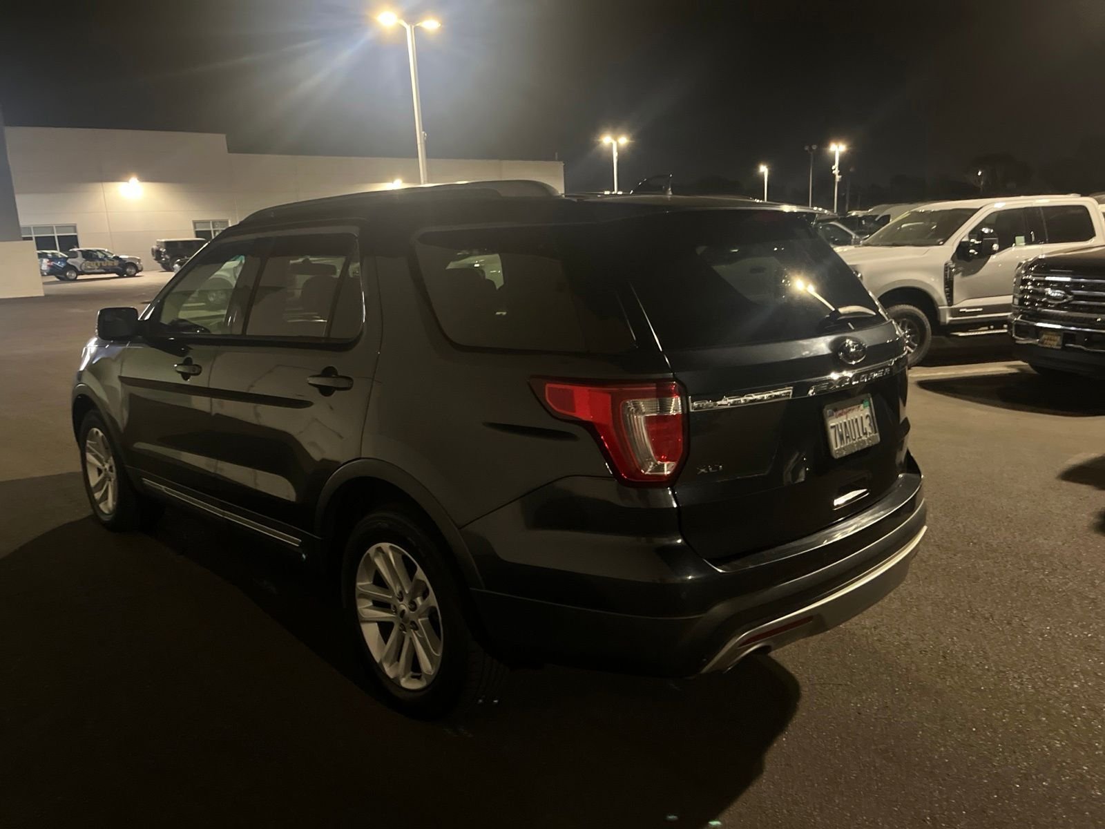 Used 2017  Ford XLT image 5