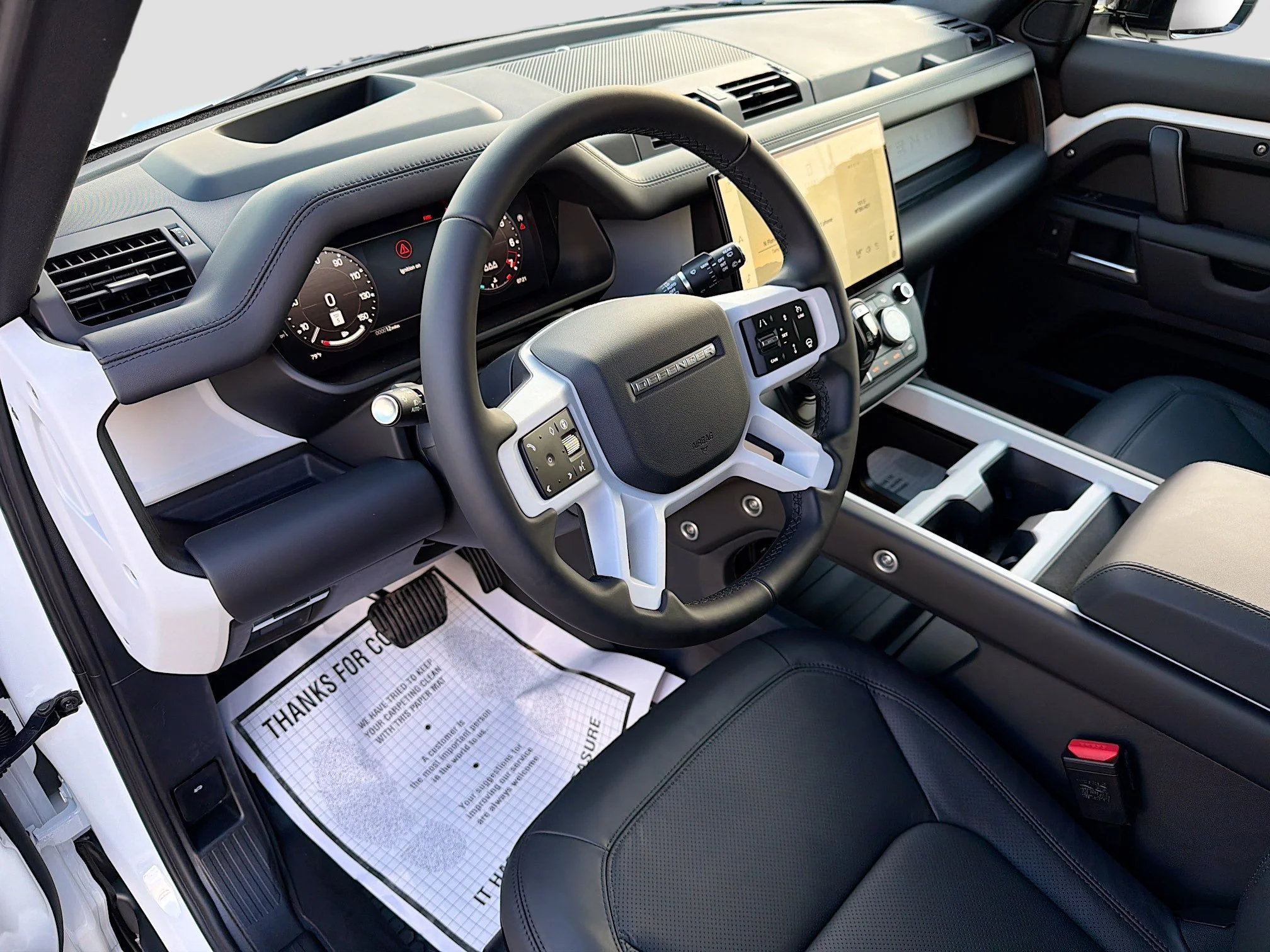New 2026 Fuji White Land Rover X-Dynamic SE image 25