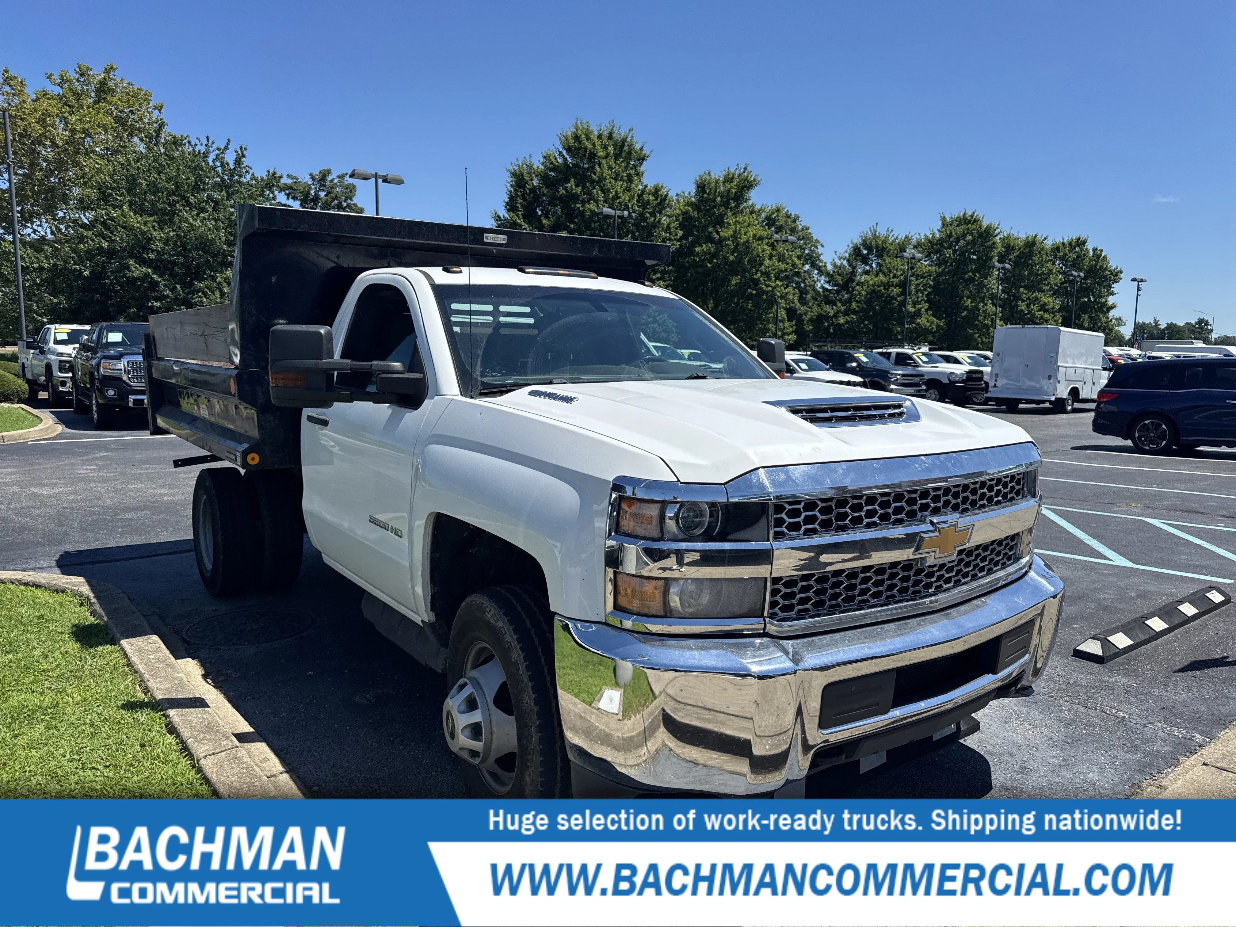 Used 2019 Summit White Chevrolet WT image 1