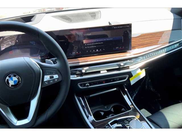 New 2026 Black Sapphire Metallic BMW sDrive40i image 6