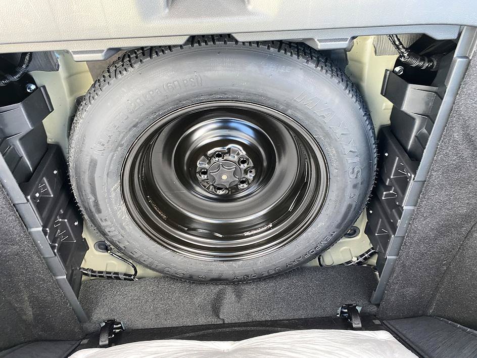 Used 2024 Gun Metallic Nissan SV image 29
