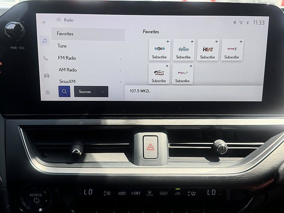 Used 2023 Ultra White Lexus UX 250h F SPORT Handling image 14