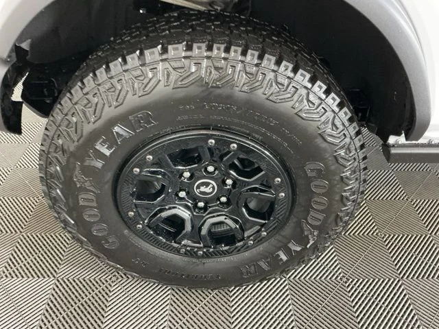 New 2026 Oxford White Ford Badlands image 31