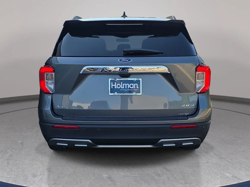 Certified Used 2023 Carbonized Gray Metallic Ford XLT image 6