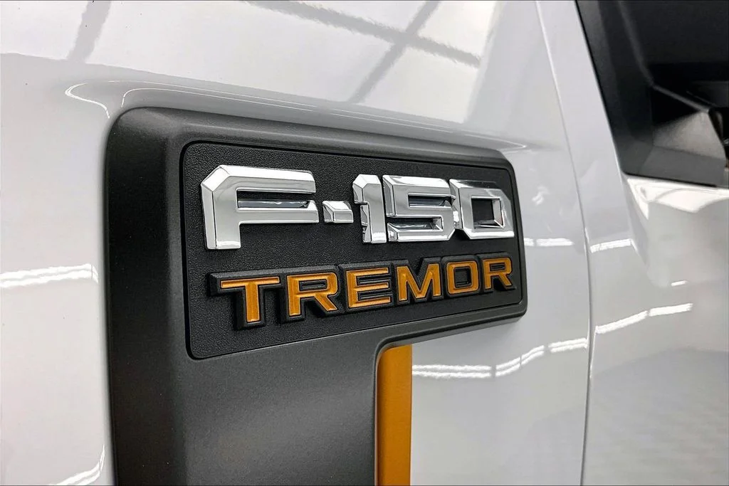 New 2026 Oxford White Ford Tremor® image 9