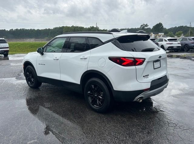 Used 2021 White Chevrolet LT image 3