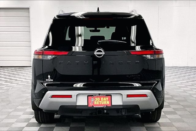 New 2025 Super Black Nissan Platinum image 4