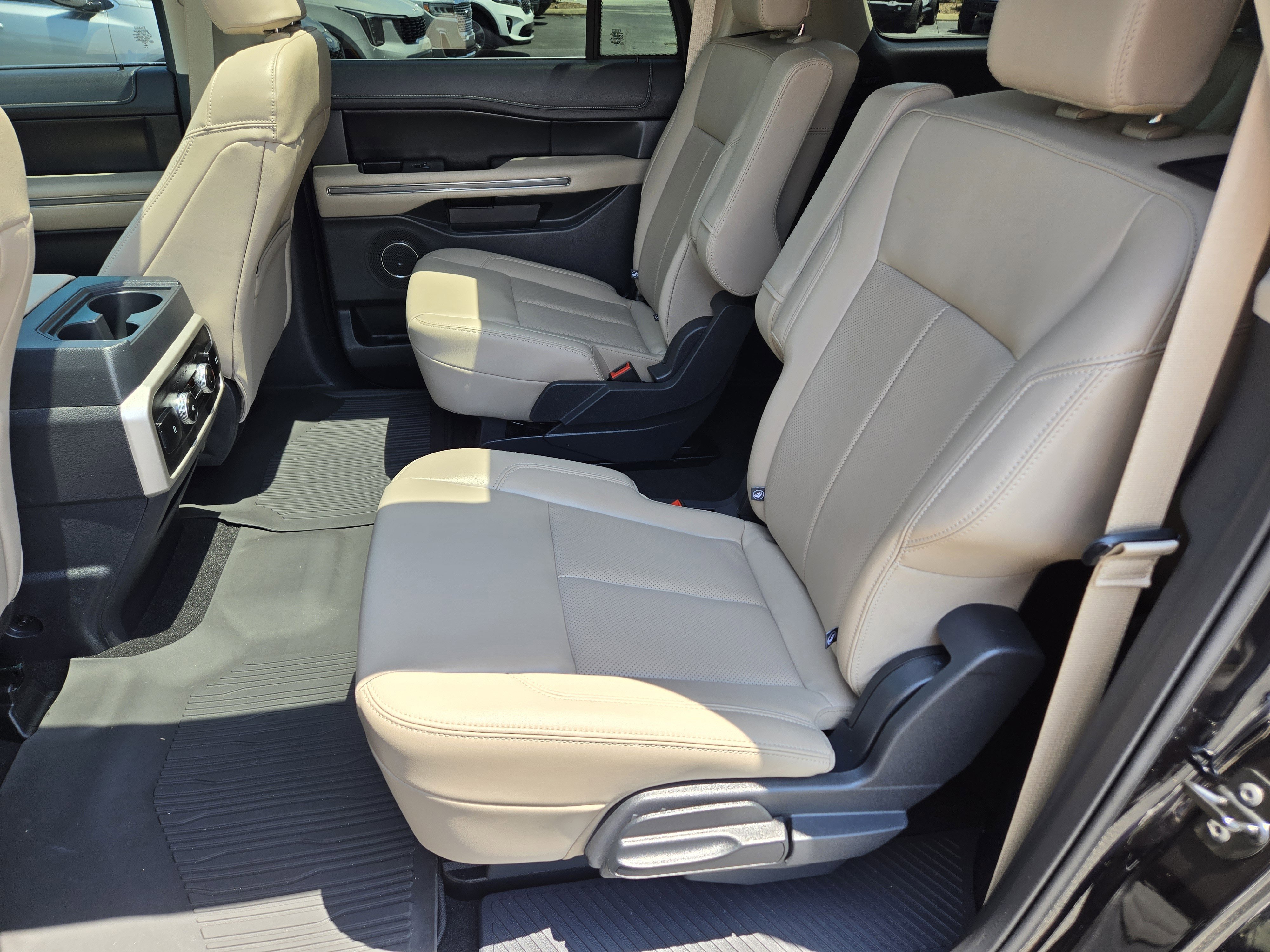 Used 2024 Black Ford XLT image 20