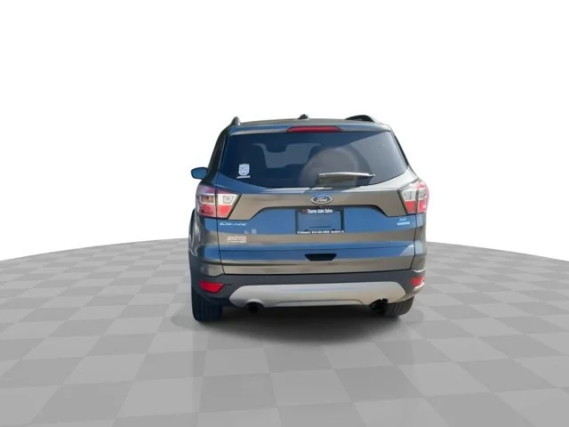Used 2017 Shadow Black Ford SE image 9
