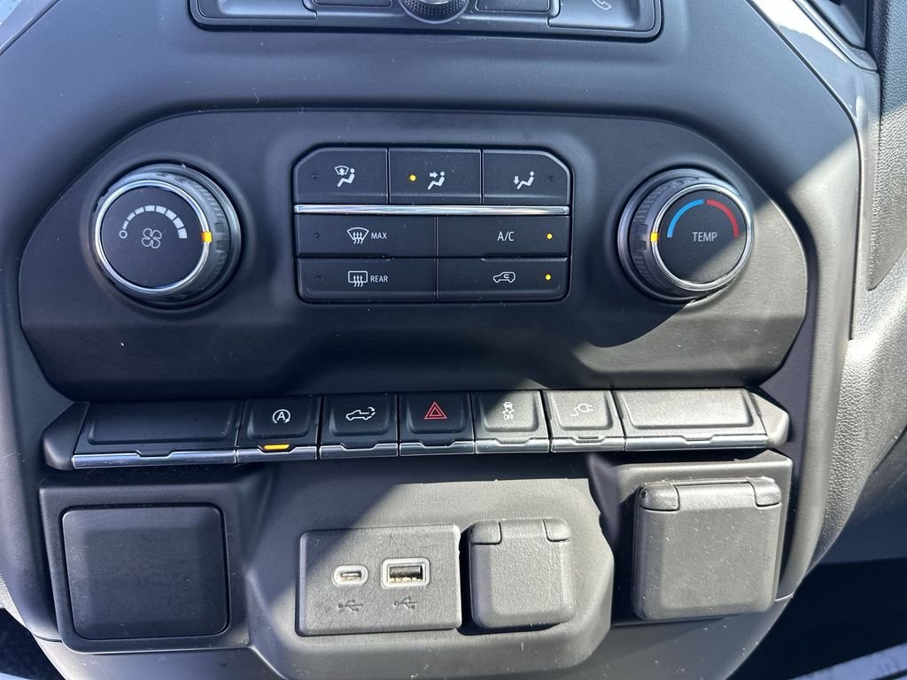 Used 2021 Red Chevrolet Custom image 24