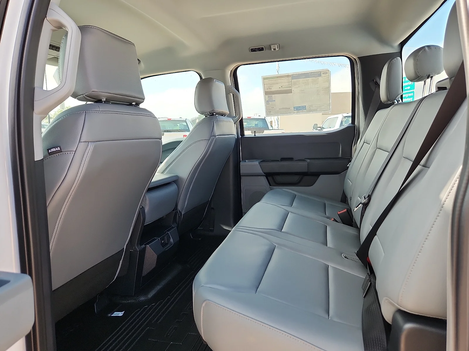 New 2026 Oxford White Ford XL image 18