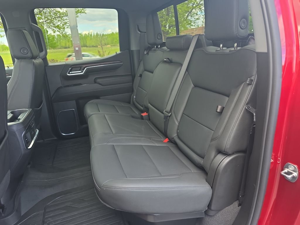 Used 2024 Red GMC SLT image 28