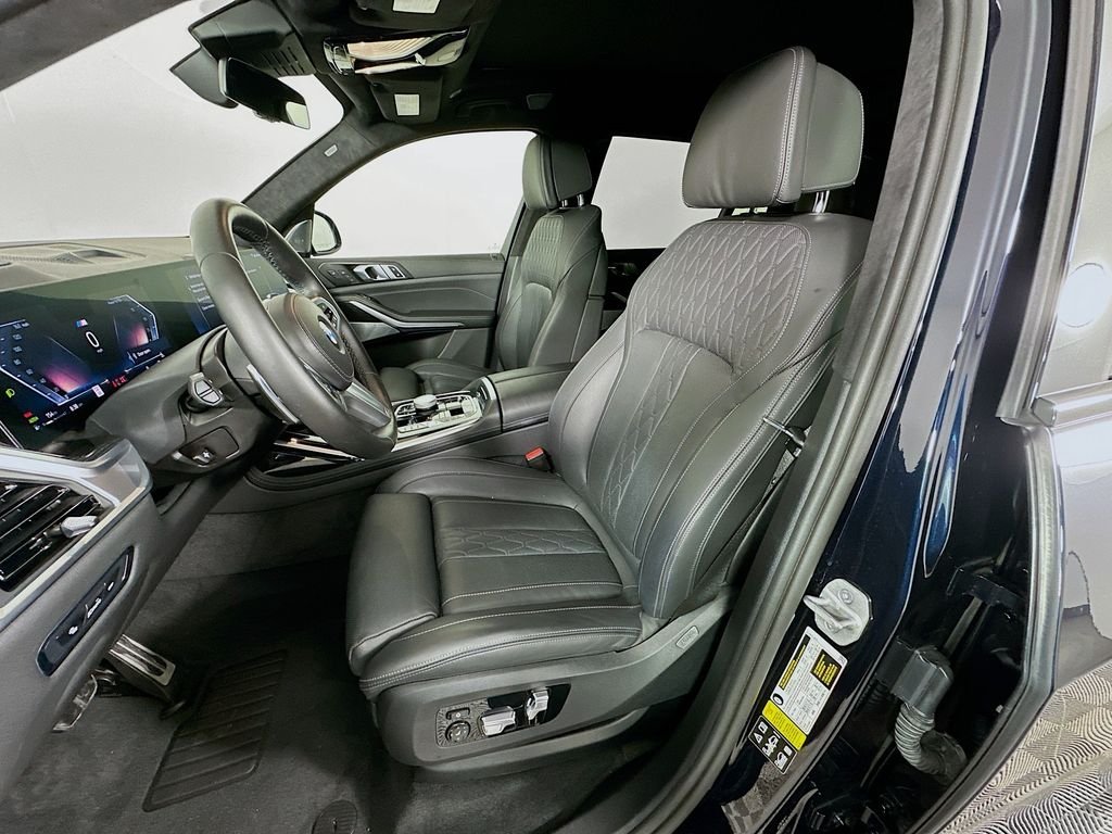 Used 2024 Carbon Black Metallic BMW xDrive40i image 21