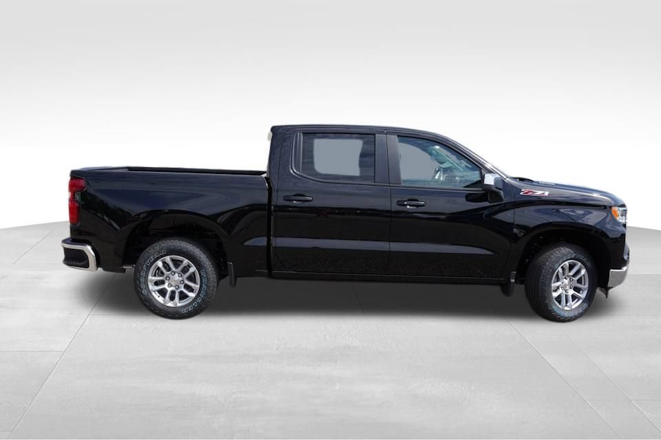 New 2026 Black Chevrolet LT image 2