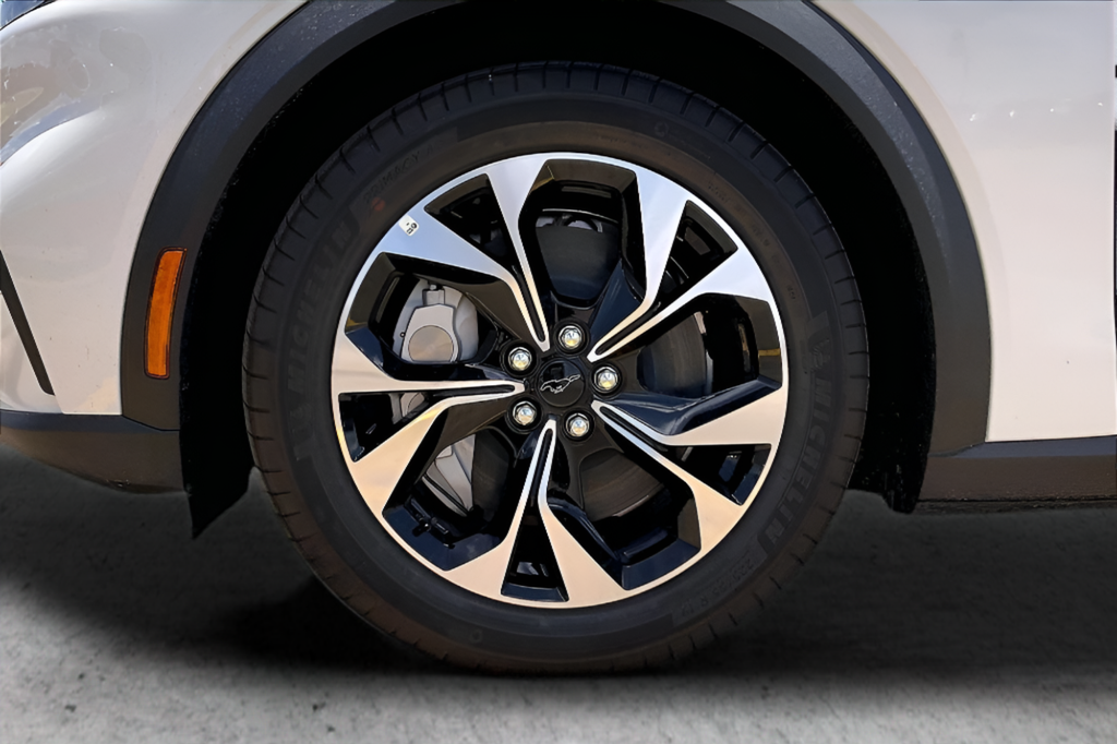 New 2026 Star White Metallic Tri-coat Ford Select image 18