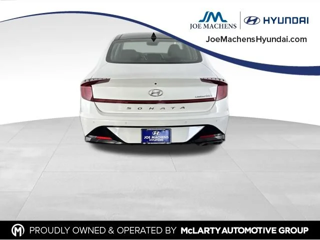 Used 2022 Gray Hyundai Limited image 6