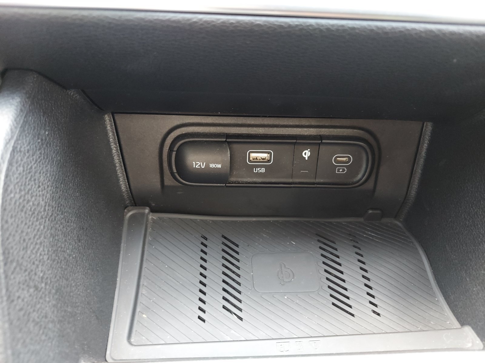 Used 2025 Ebony Black Kia EX image 21