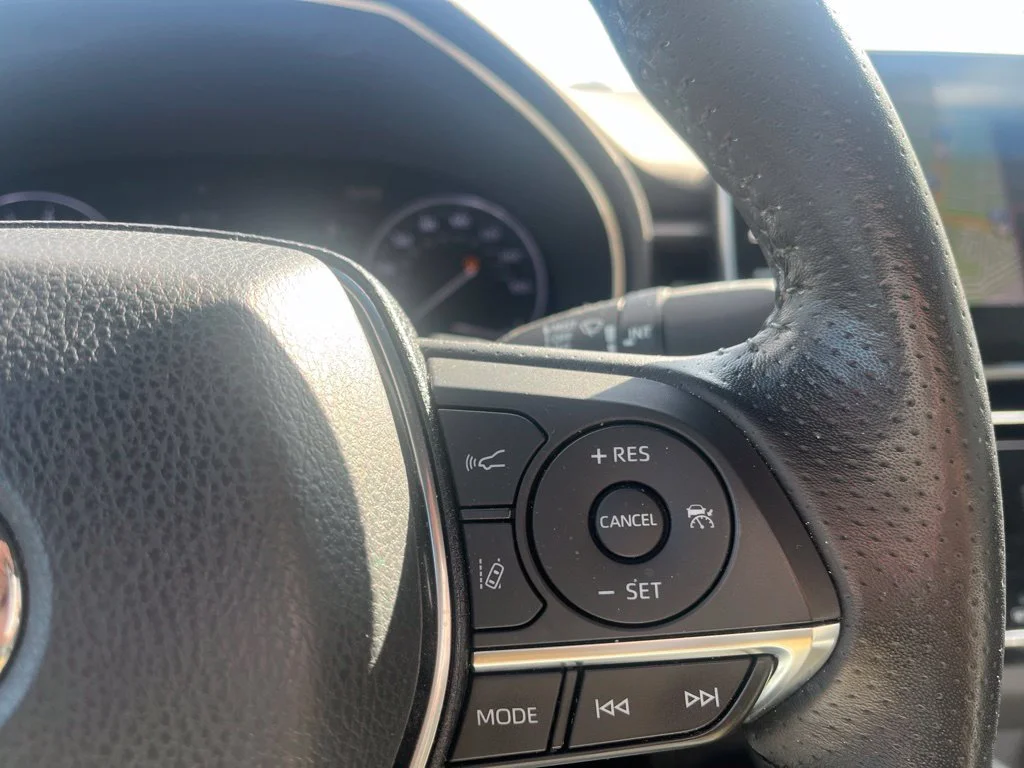 Used 2020 White Toyota XSE image 15