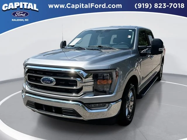 Used 2022 Silver Ford XLT image 1
