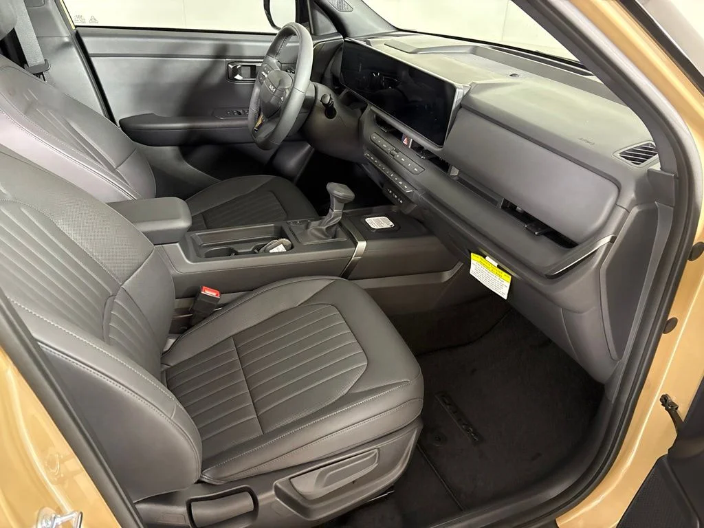 New 2027 Terrain Brown / Black Roof Kia X-Line S image 17