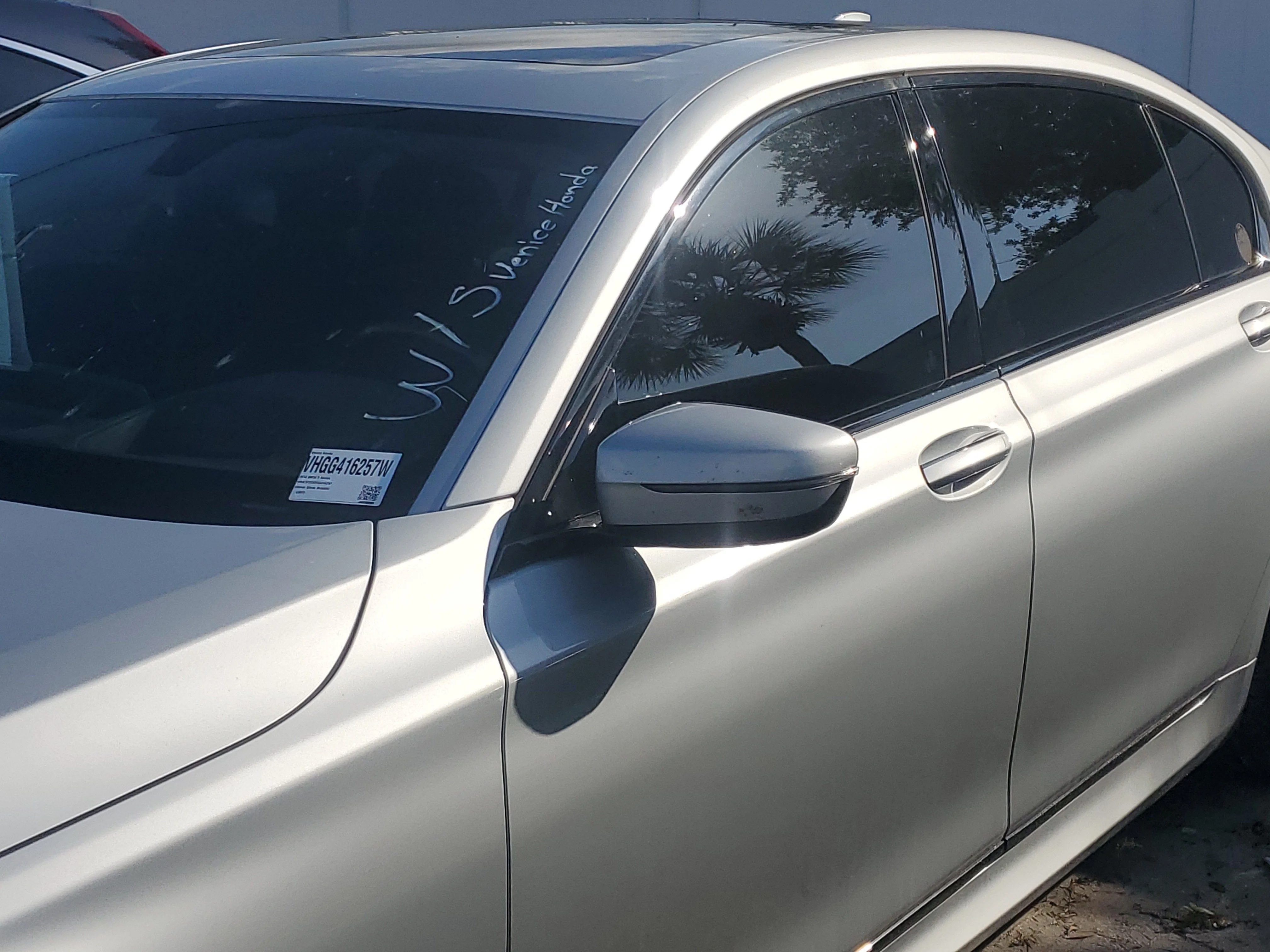 Used 2016 Glacier Silver Metallic BMW 750i xDrive image 4