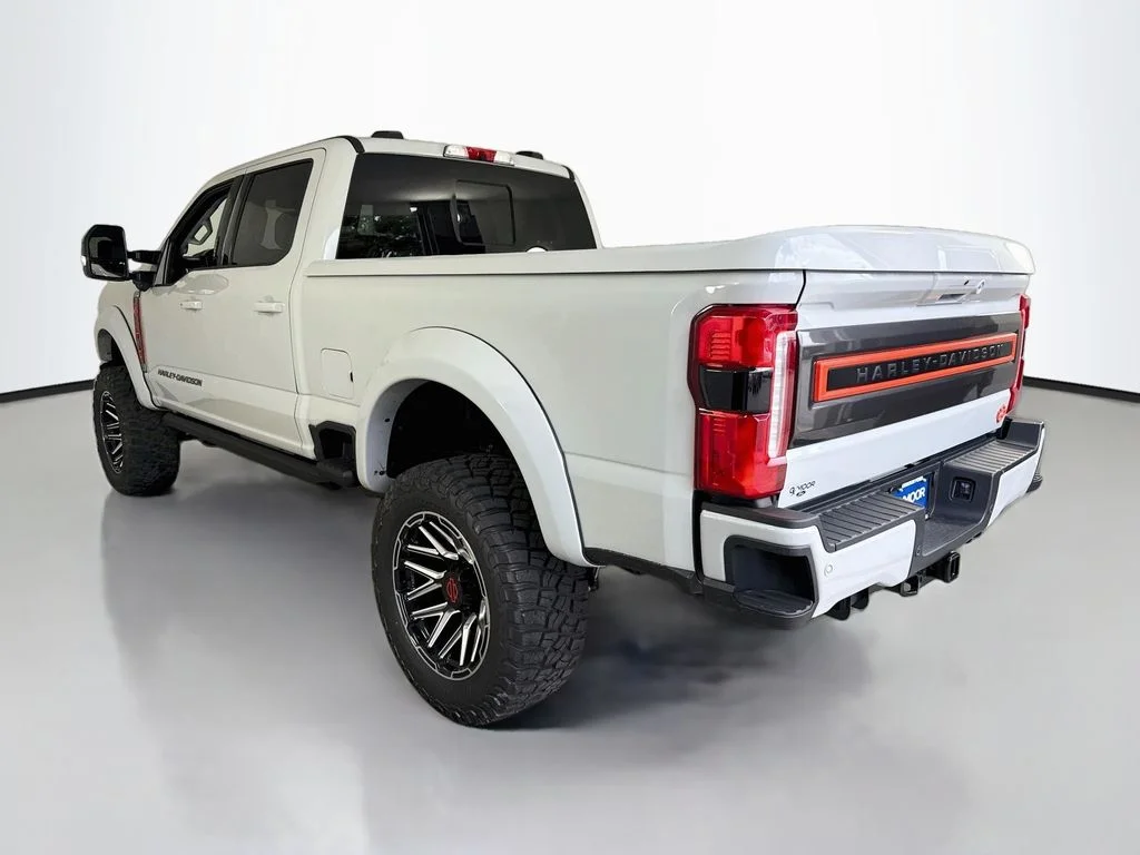 New 2026 Avalanche Ford F-250® Lariat® image 5