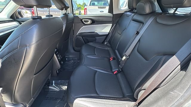 Used 2022 Silver Jeep Limited image 30