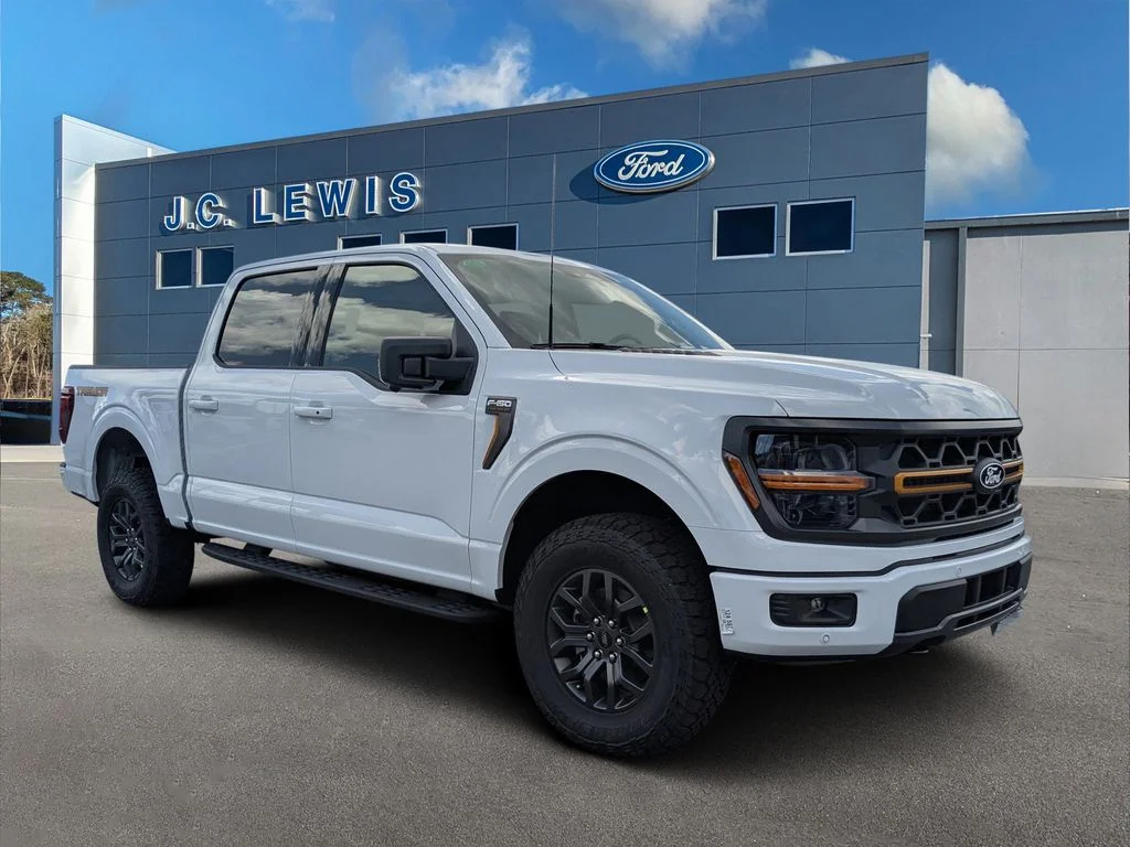 New 2026 Oxford White Ford Tremor image 1