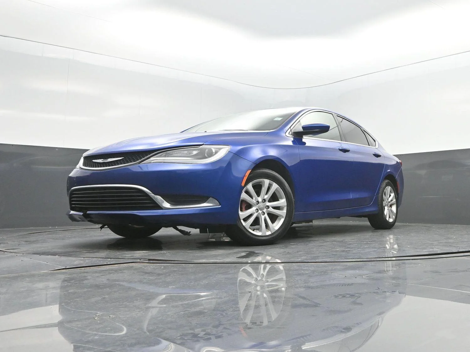 Used 2016 Vivid Blue Pearlcoat Chrysler Limited image 37