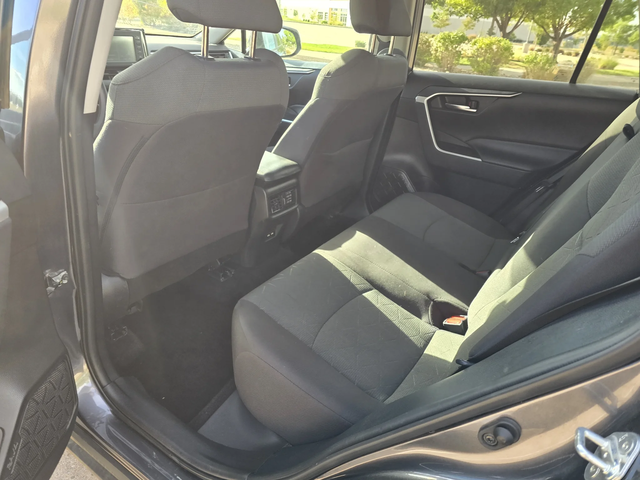 Used 2021 Magnetic Gray Metallic Toyota XLE image 15