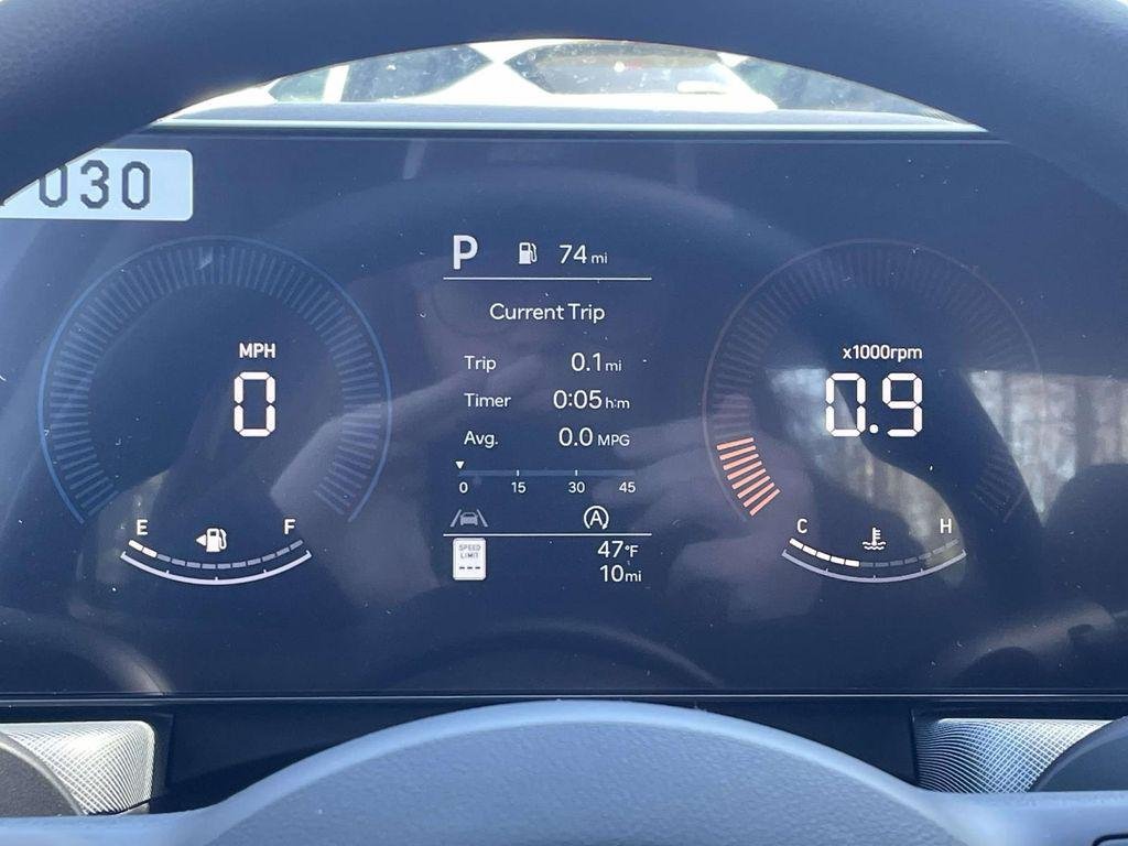 New 2026 White Hyundai SE image 18