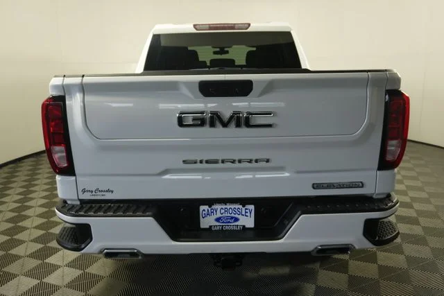 Used 2021 Summit White GMC Elevation image 4