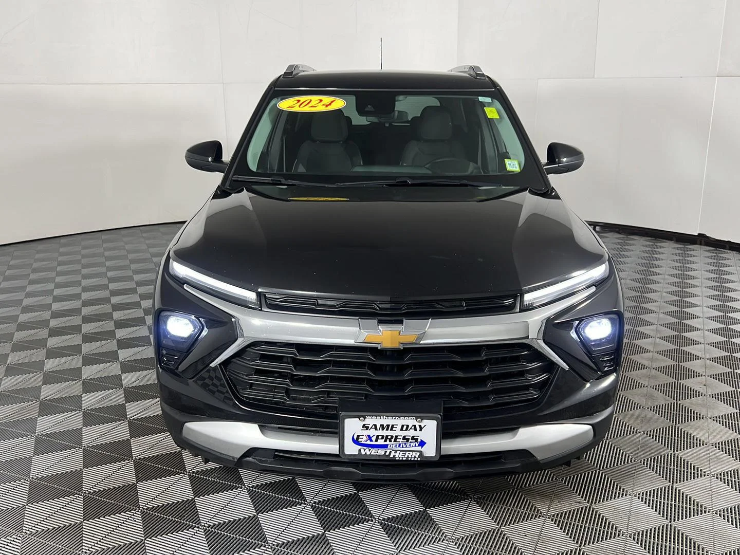 Used 2024 Mosaic Black Metallic Chevrolet LT image 27