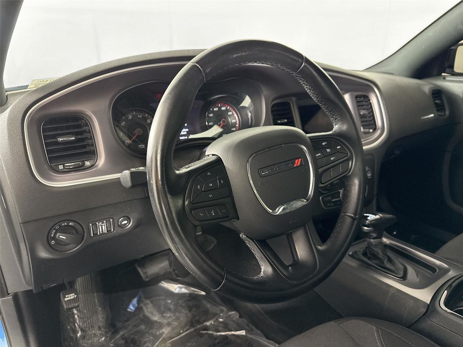 Used 2021 Frostbite Dodge SXT image 4