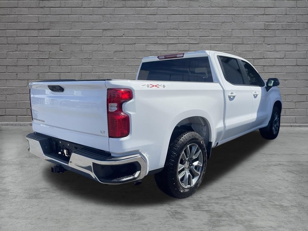 New 2026 Summit White Chevrolet LT (2FL) image 9