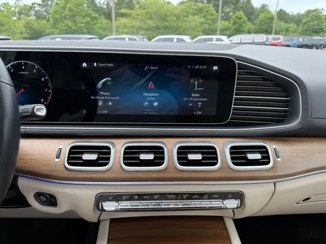 Used 2021  Mercedes-Benz GLS 450 image 18