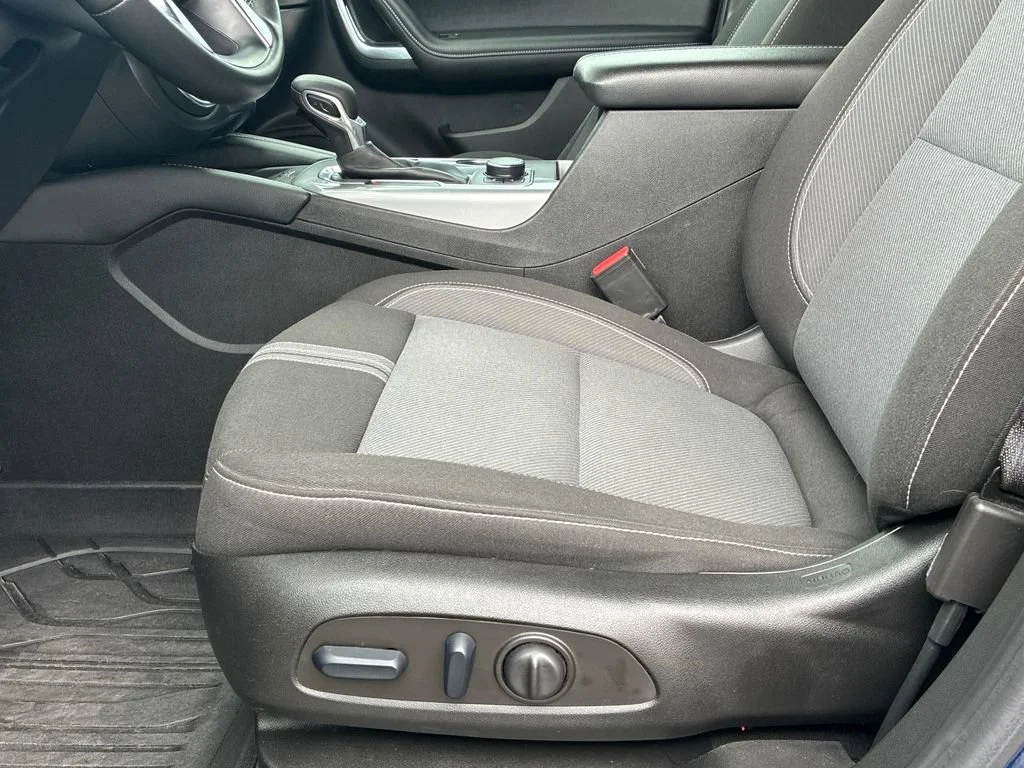 Used 2023 BLUE GLOW METALLIC Chevrolet LT image 24