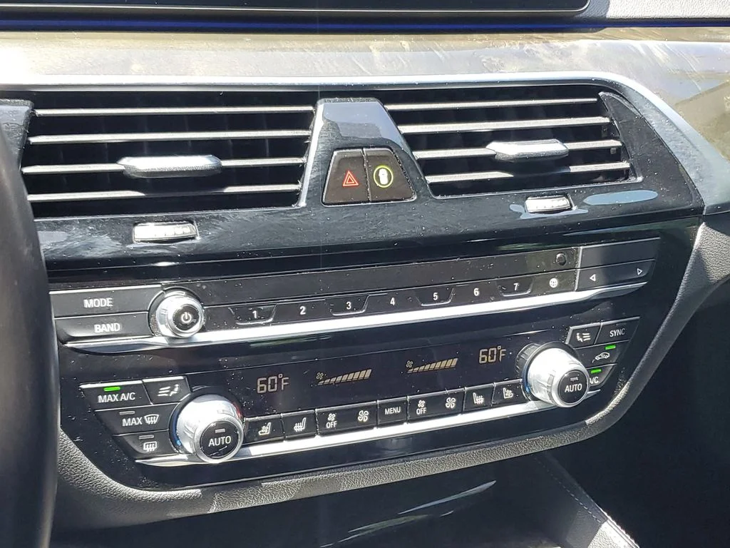 Used 2021 Black BMW 540i image 29