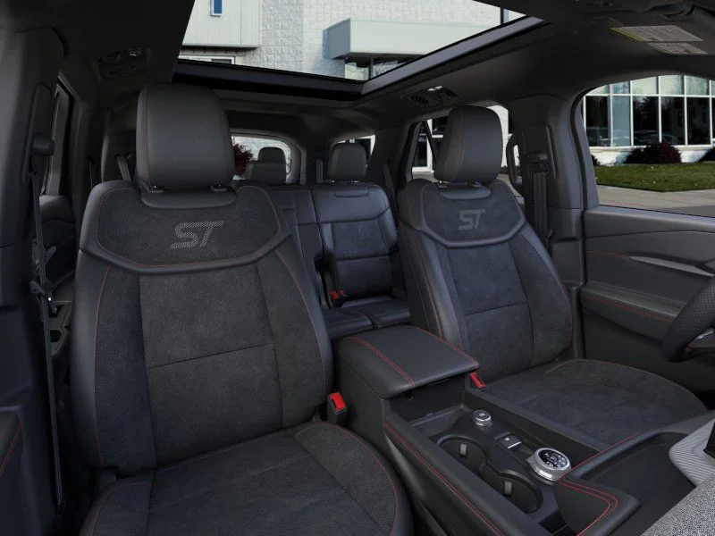 2026 Ford Explorer ST - Photo 10