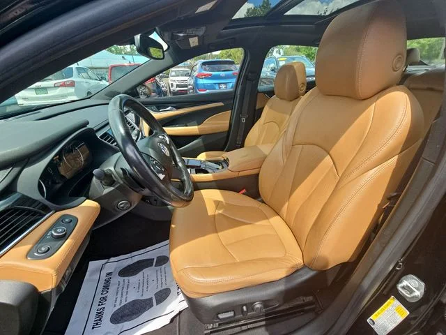 Used 2019 Black Buick Essence image 21