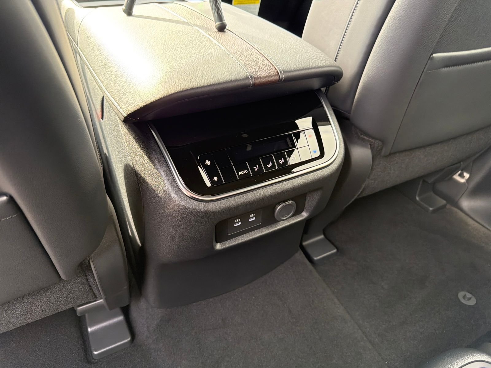 New 2026 Nissan Armada SL 4D Sport Utility