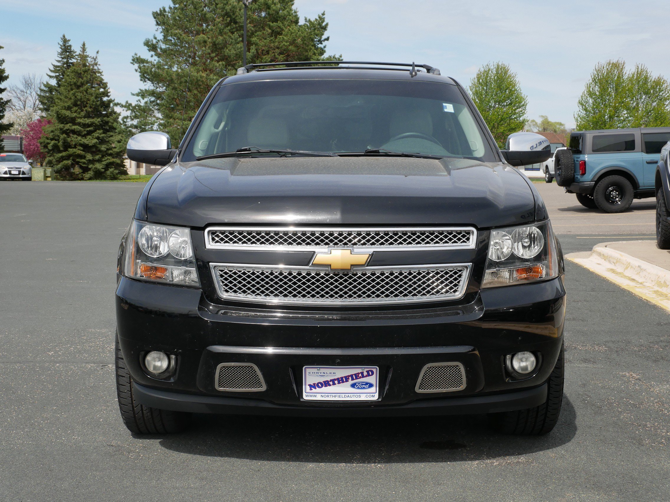 View vehicle photo 3