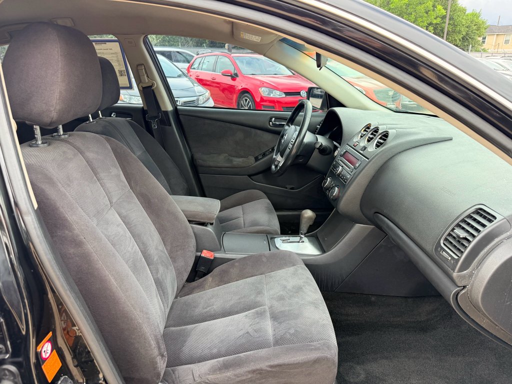 Used 2007 Super Black Nissan 2.5 S image 18