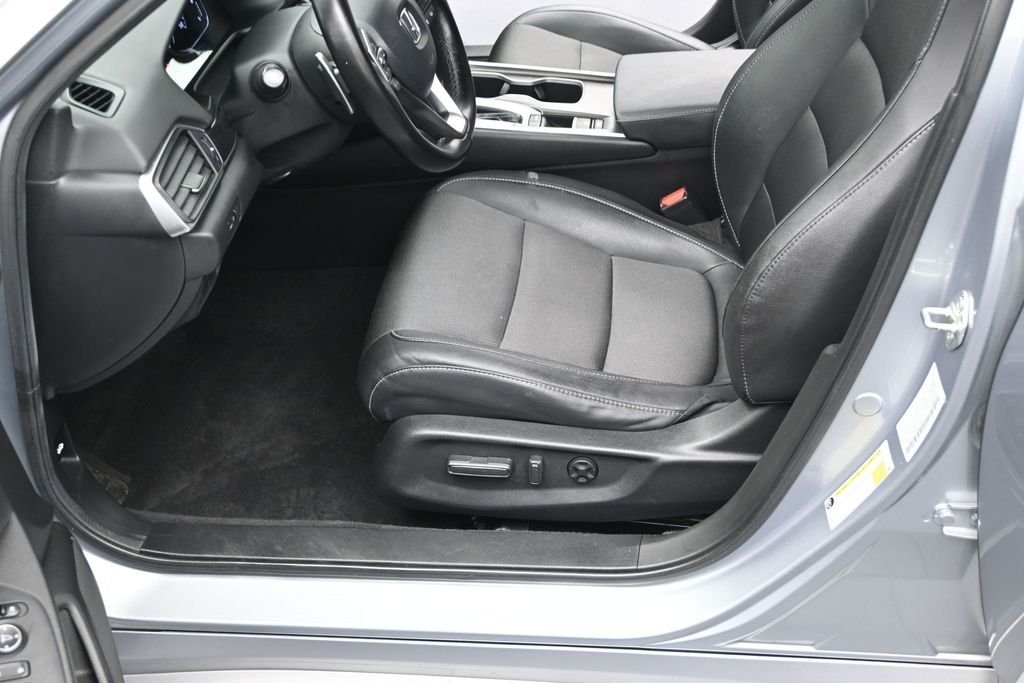 Used 2020  Honda Sport image 13