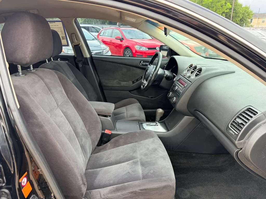 Used 2007 Super Black Nissan 2.5 S image 19