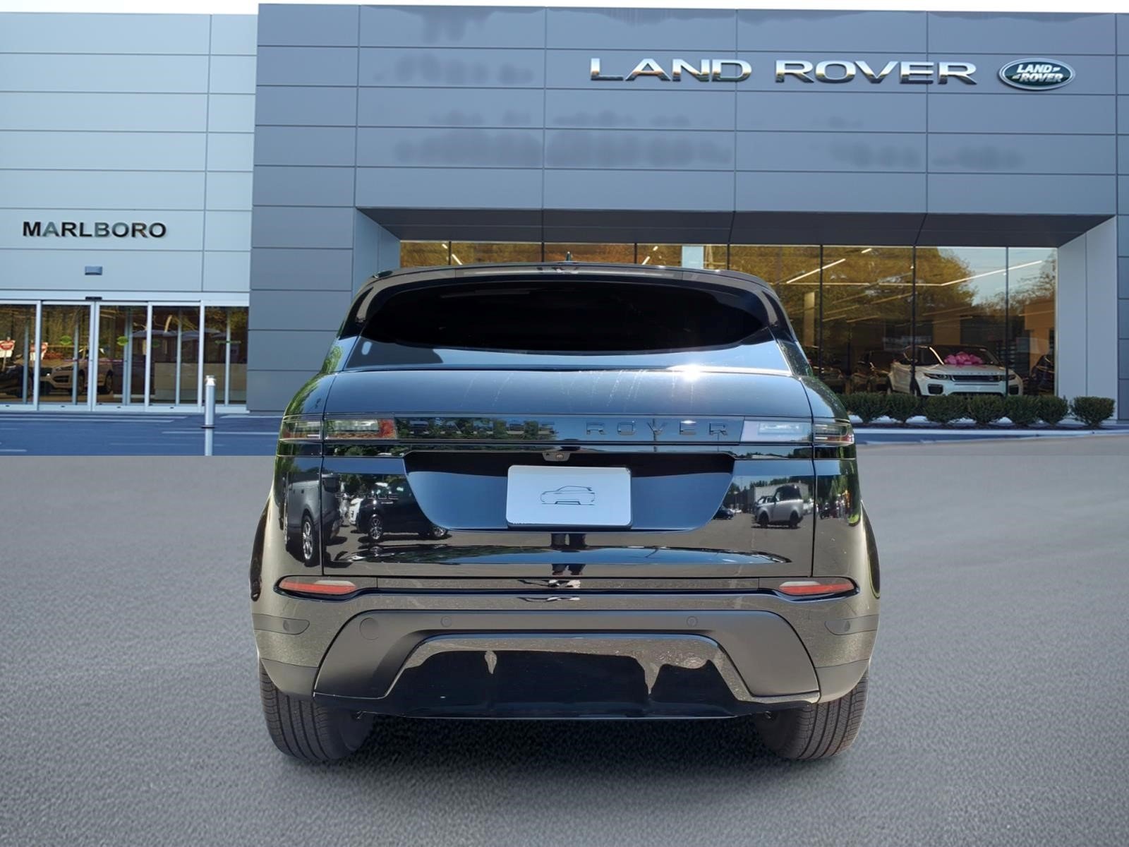 New 2026 Santorini Black Land Rover S image 7